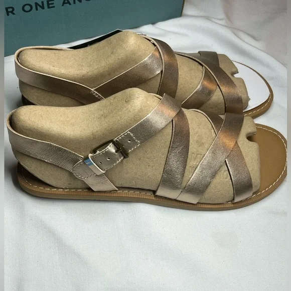Toms Women's Sicily Strappy Rose Gold Metallic Sandals. Size 9. New in the box. - Picture 1 of 9